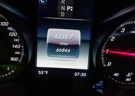 2017 Mercedes C300 из США, поврежденный, VIN 55SWF4AB9HU205391